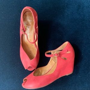 Jeffrey Campbell Regina peep toe wedges